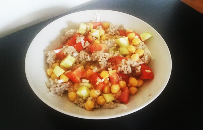 Ensalada de cuscús y legumbres – 250kcal