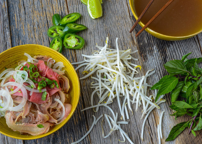 Ingredientes Básicos de la Sopa Vietnamita