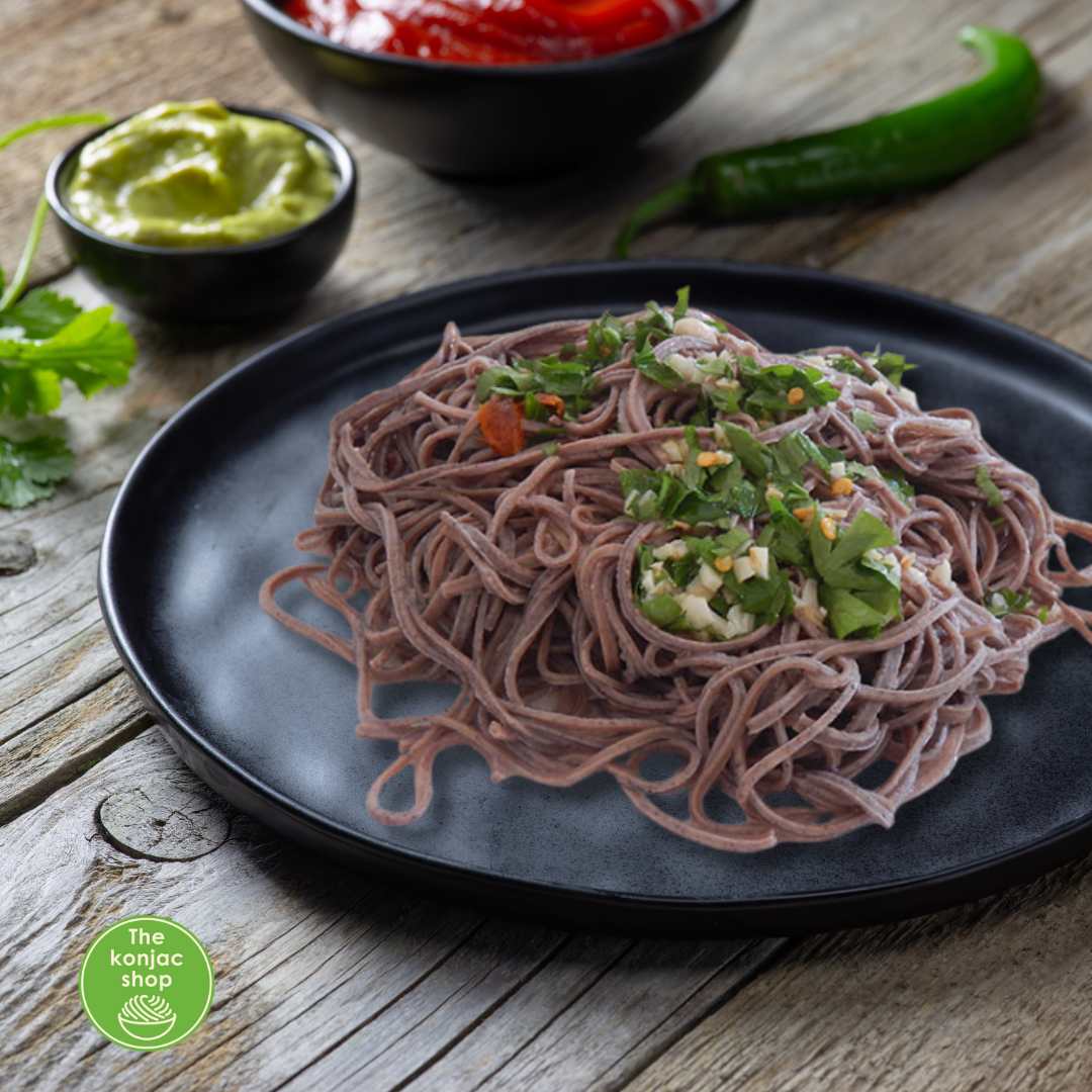 Fideos Proteícos de Judía Negra al Ajo y Limón