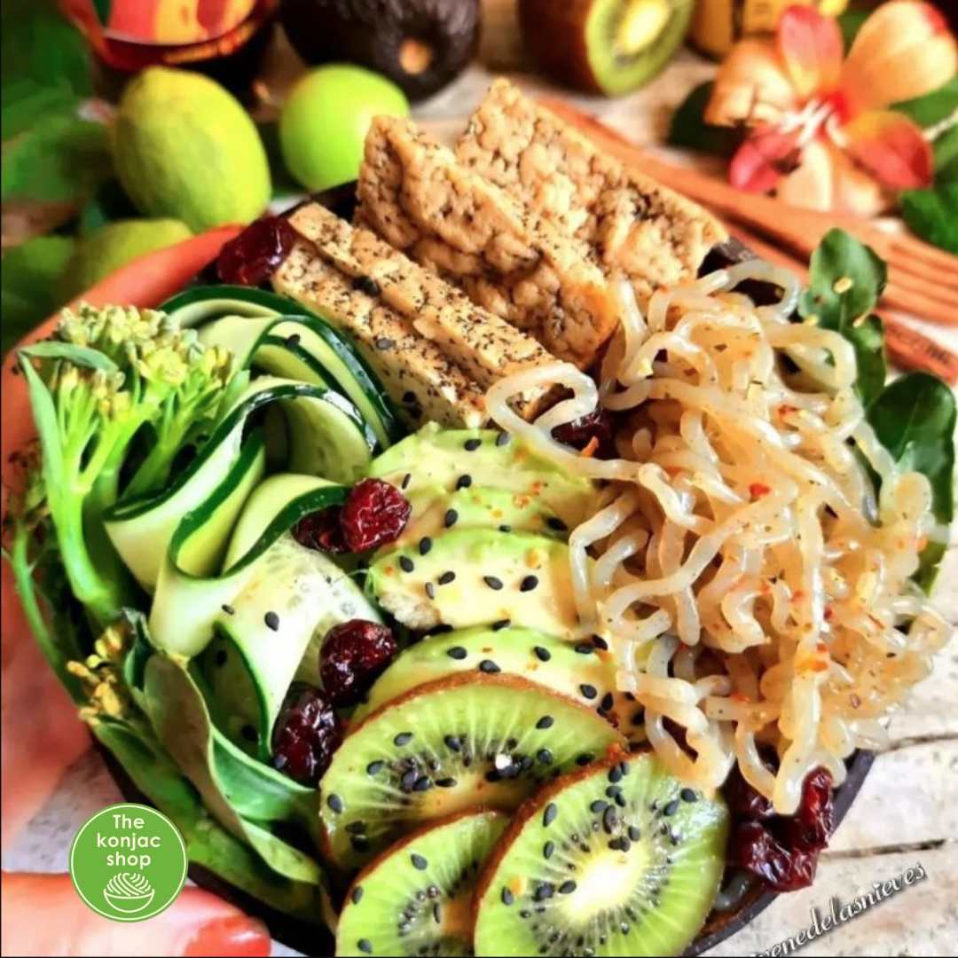 Ensalada Fresca & Fit con pasta de konjac de albahaca